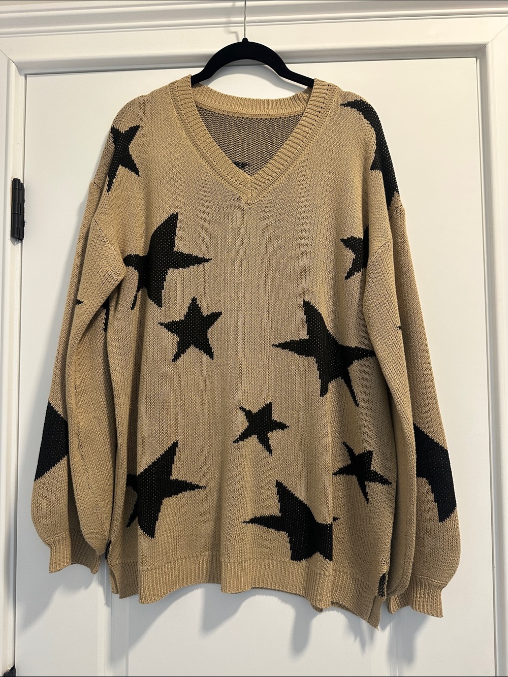 Amazon Star Knit V-Neck Sweater